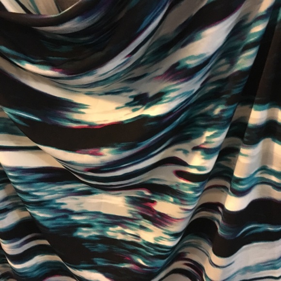 Calvin Klein Sleeveless Top - Picture 3 of 4